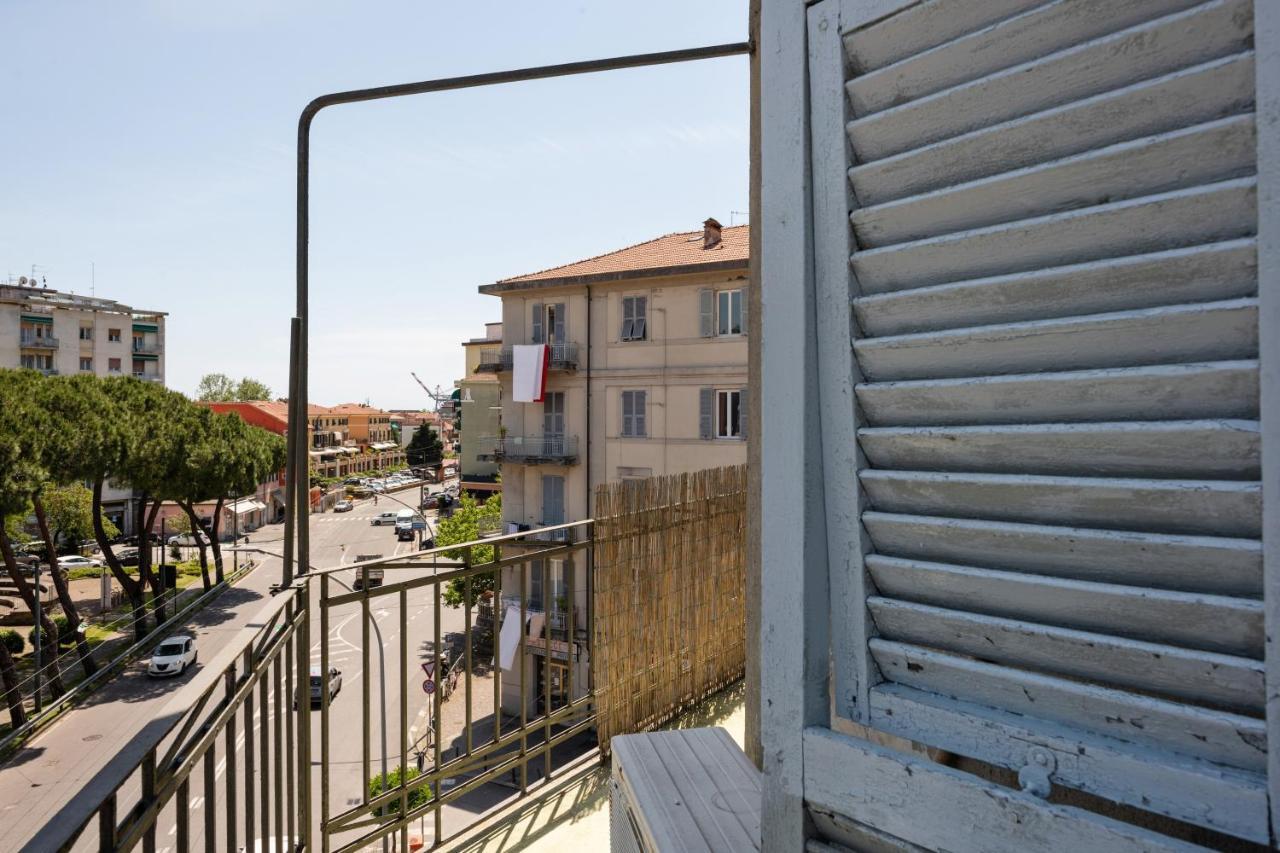 Piazza Concordia Apartment With Balcony La Spezia Zewnętrze zdjęcie